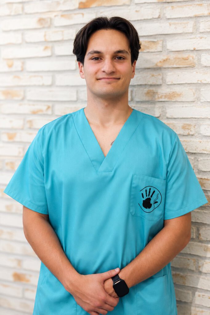 Ángel — Fisioterapeuta y Osteópata en Alcobendas